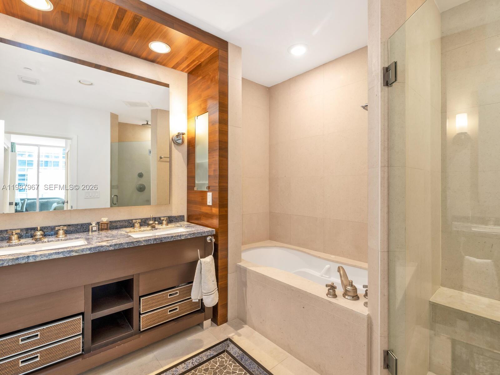 image The Carillon South Tower12