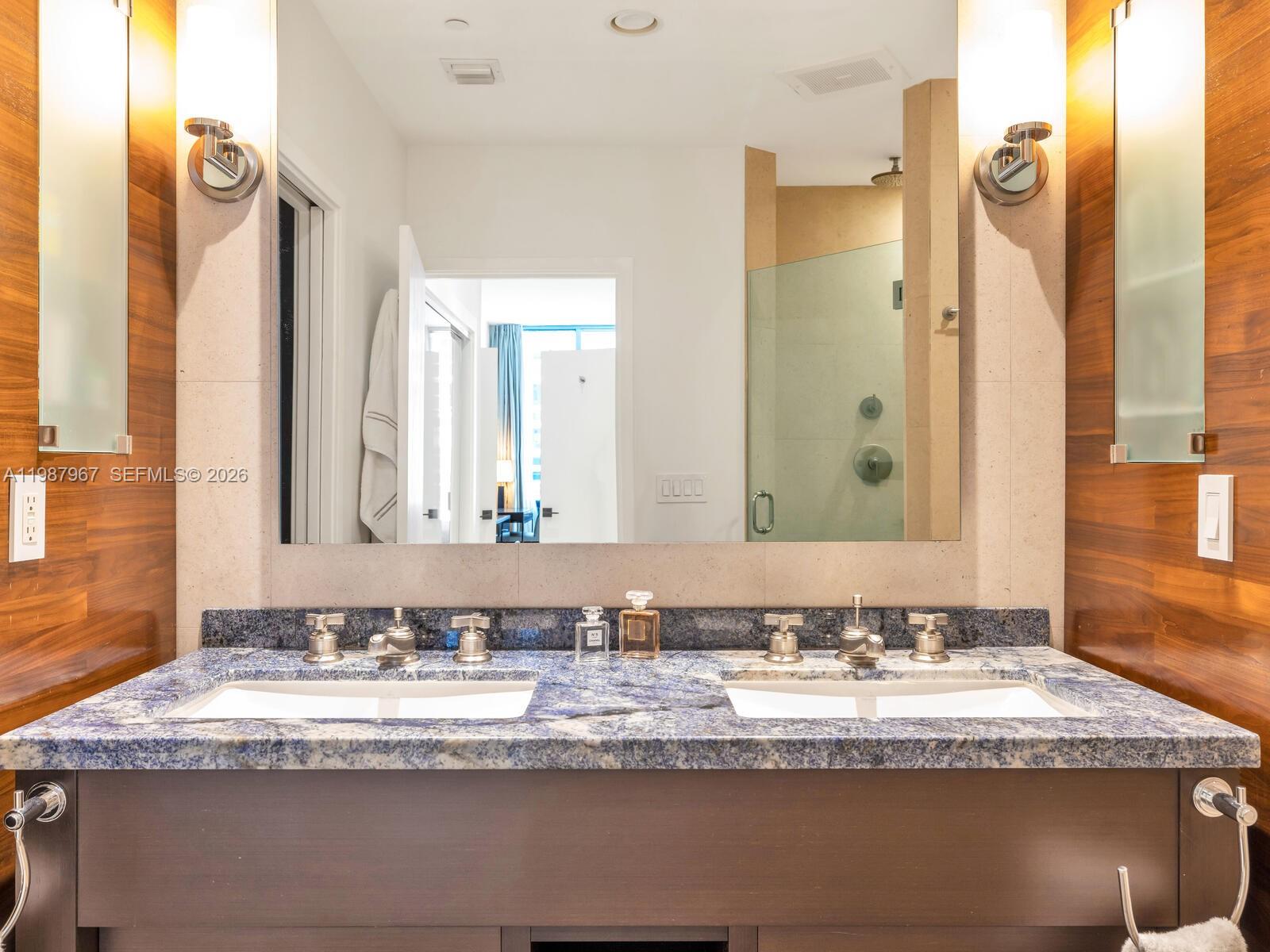 image The Carillon South Tower13