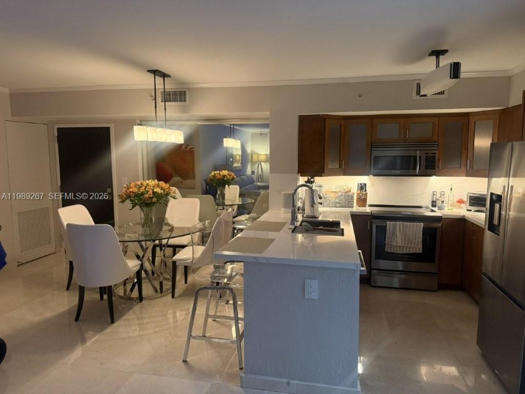 90 Alton Rd #803 Miami Beach, FL 33139