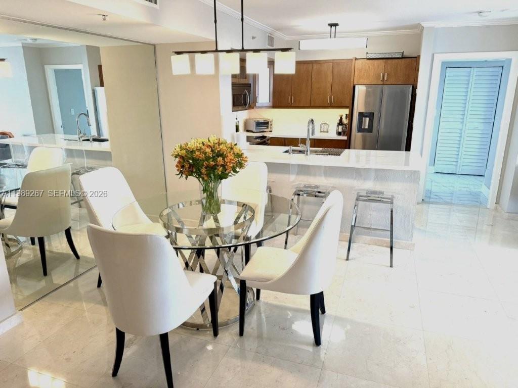 90 Alton Rd #803 Miami Beach, FL 33139