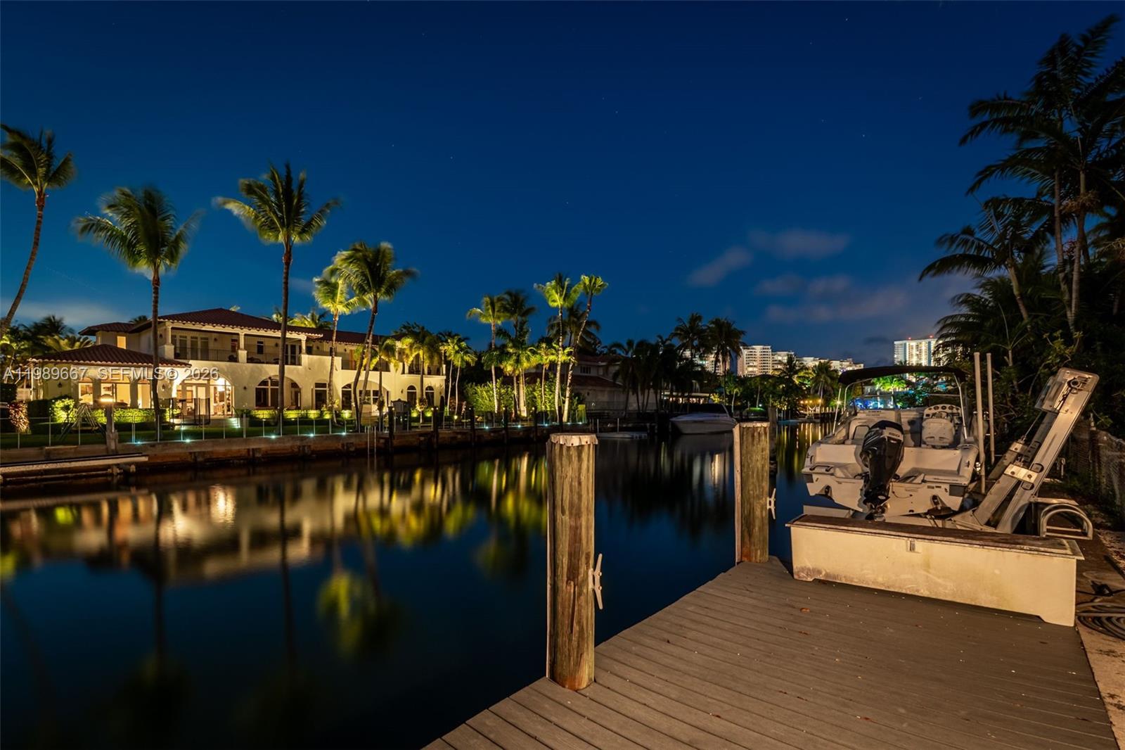 221 Knollwood Dr Key Biscayne, FL 33149