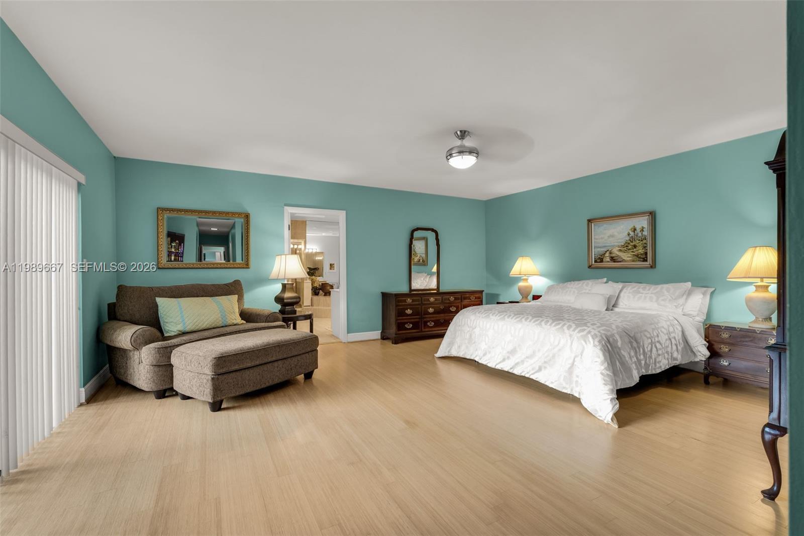 221 Knollwood Dr Key Biscayne, FL 33149