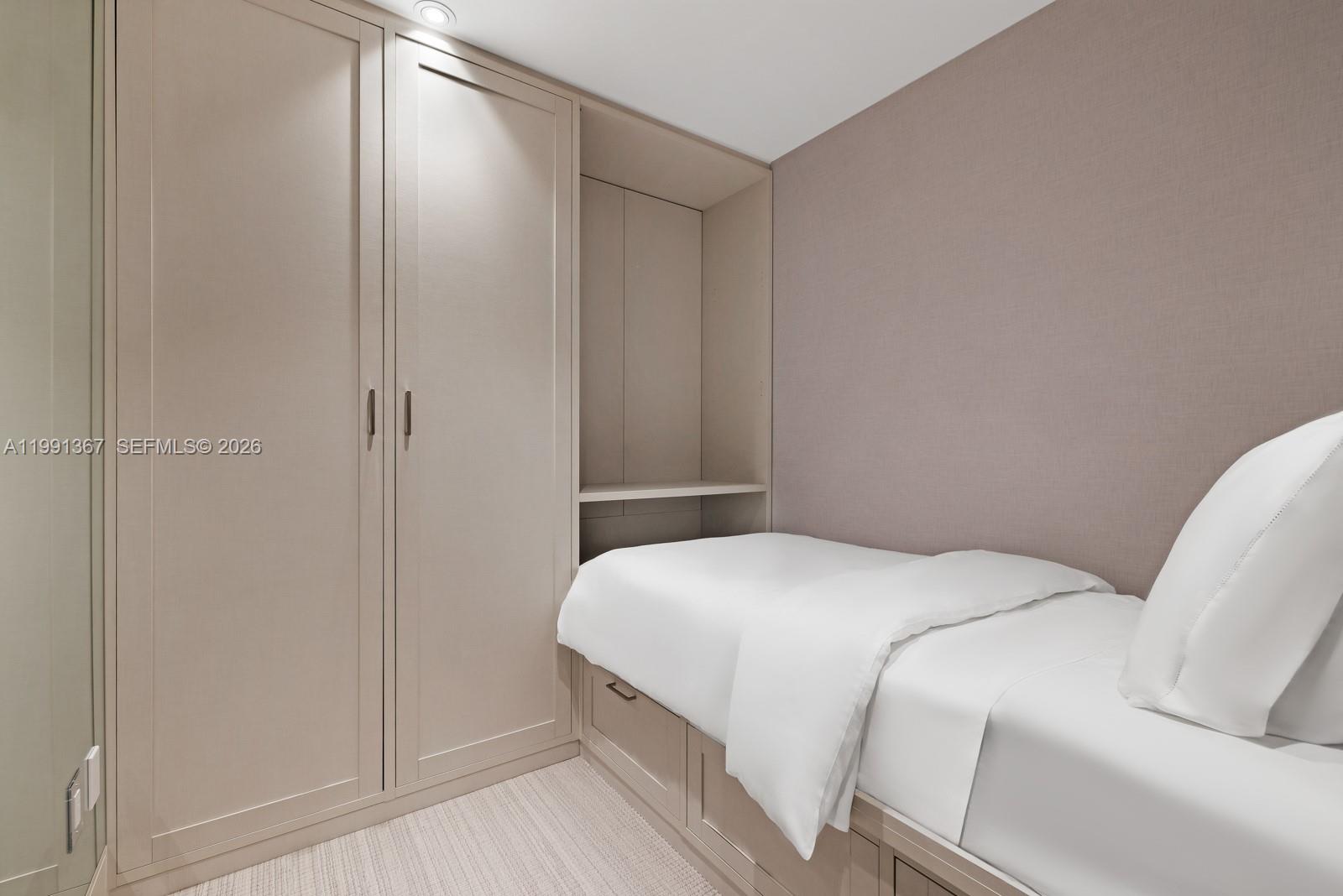 10203 Collins Ave #1702 Bal Harbour, FL 33154