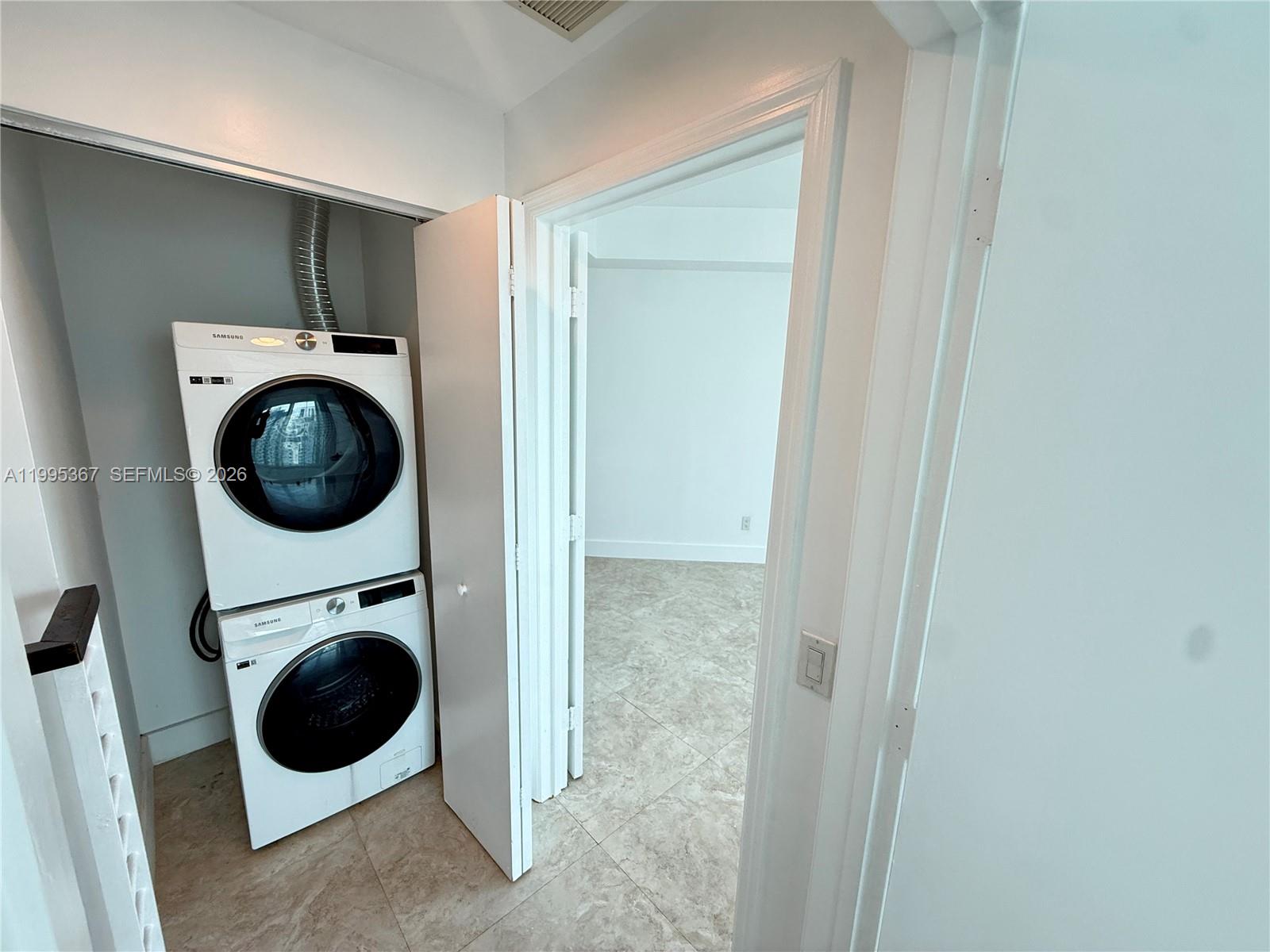 image Infinity at Brickell10