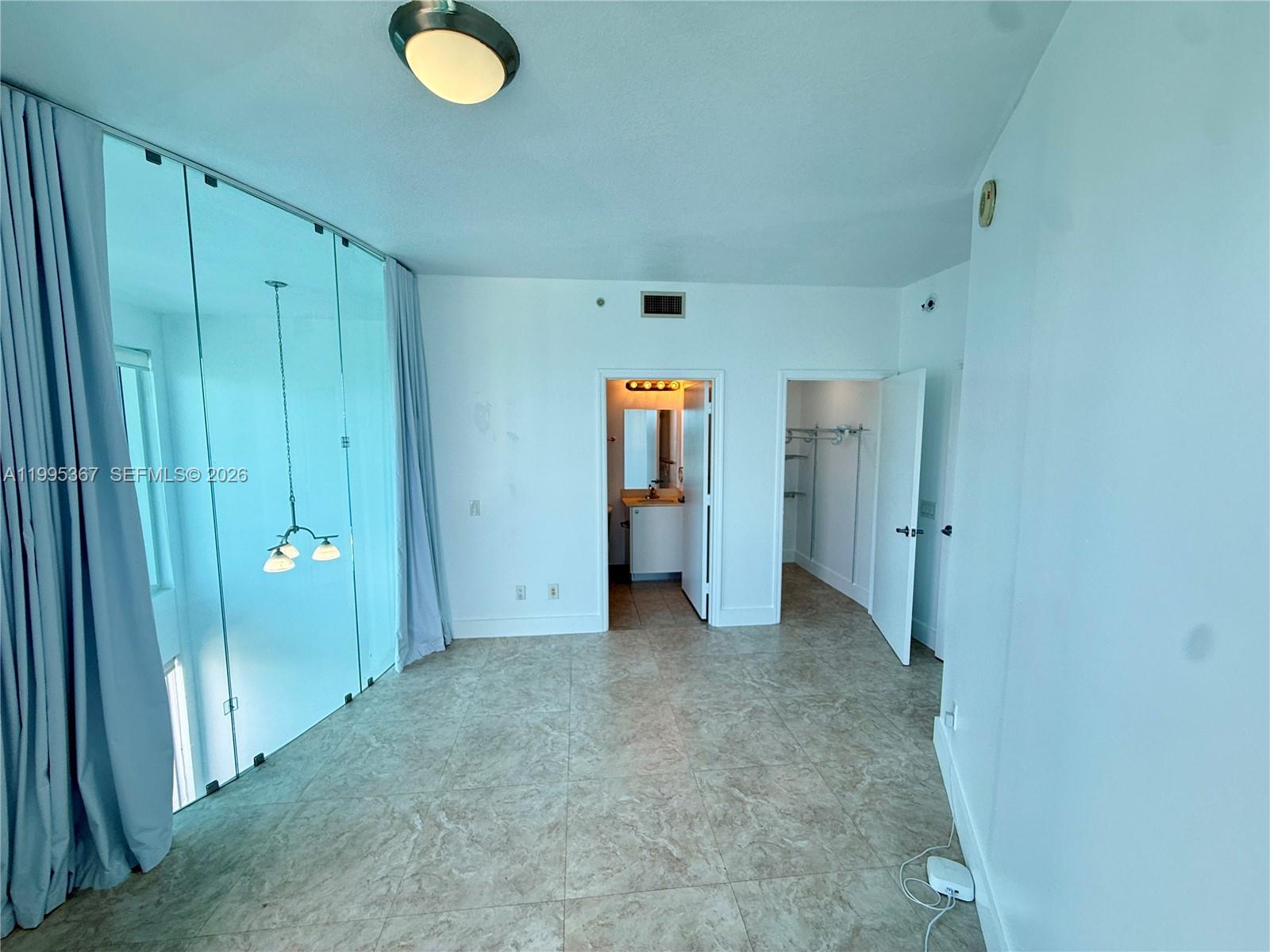 image Infinity at Brickell11