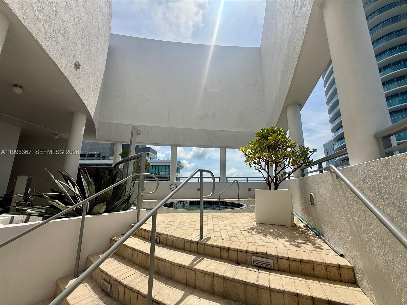 image Infinity at Brickell23