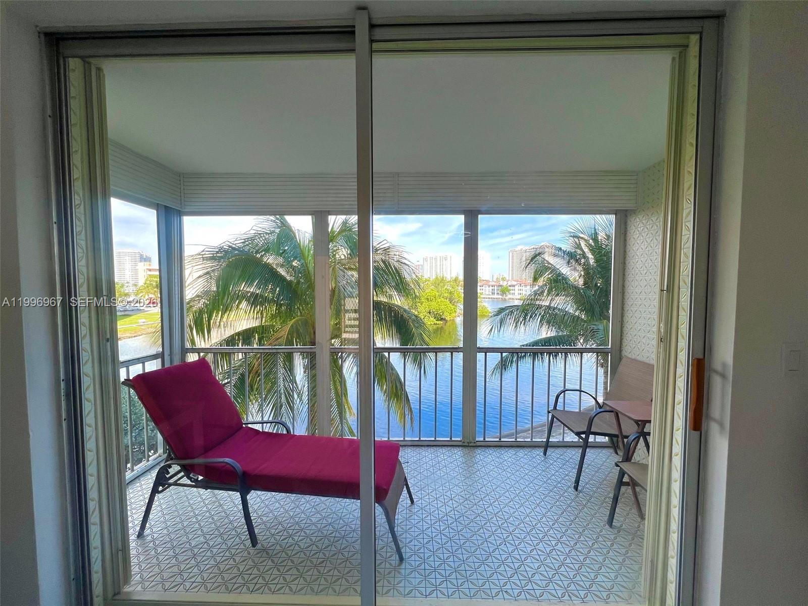 3030 Marcos Dr #T302