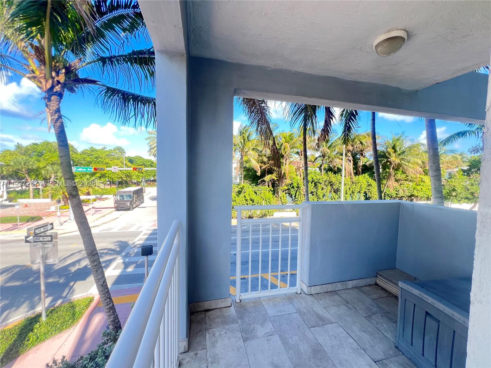 7832 Collins Ave #304 Miami Beach, FL 33141