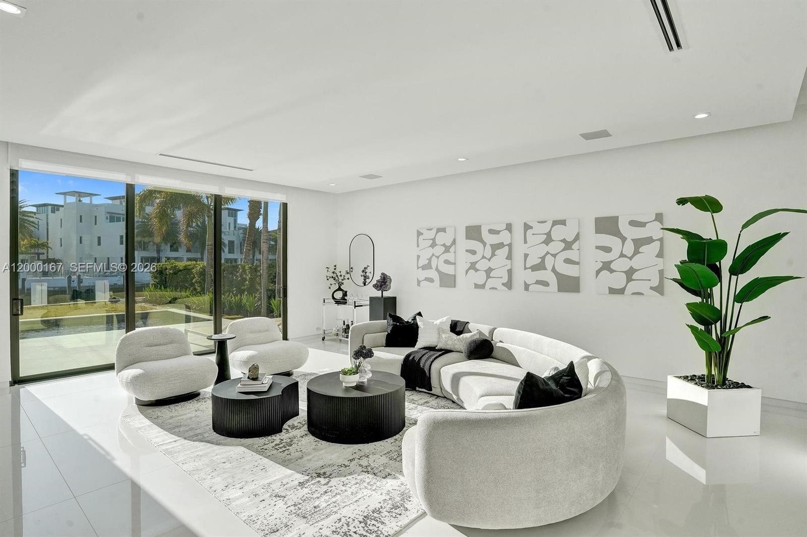 4232 E Tradewinds Ave Lauderdale By The Sea, FL 33308