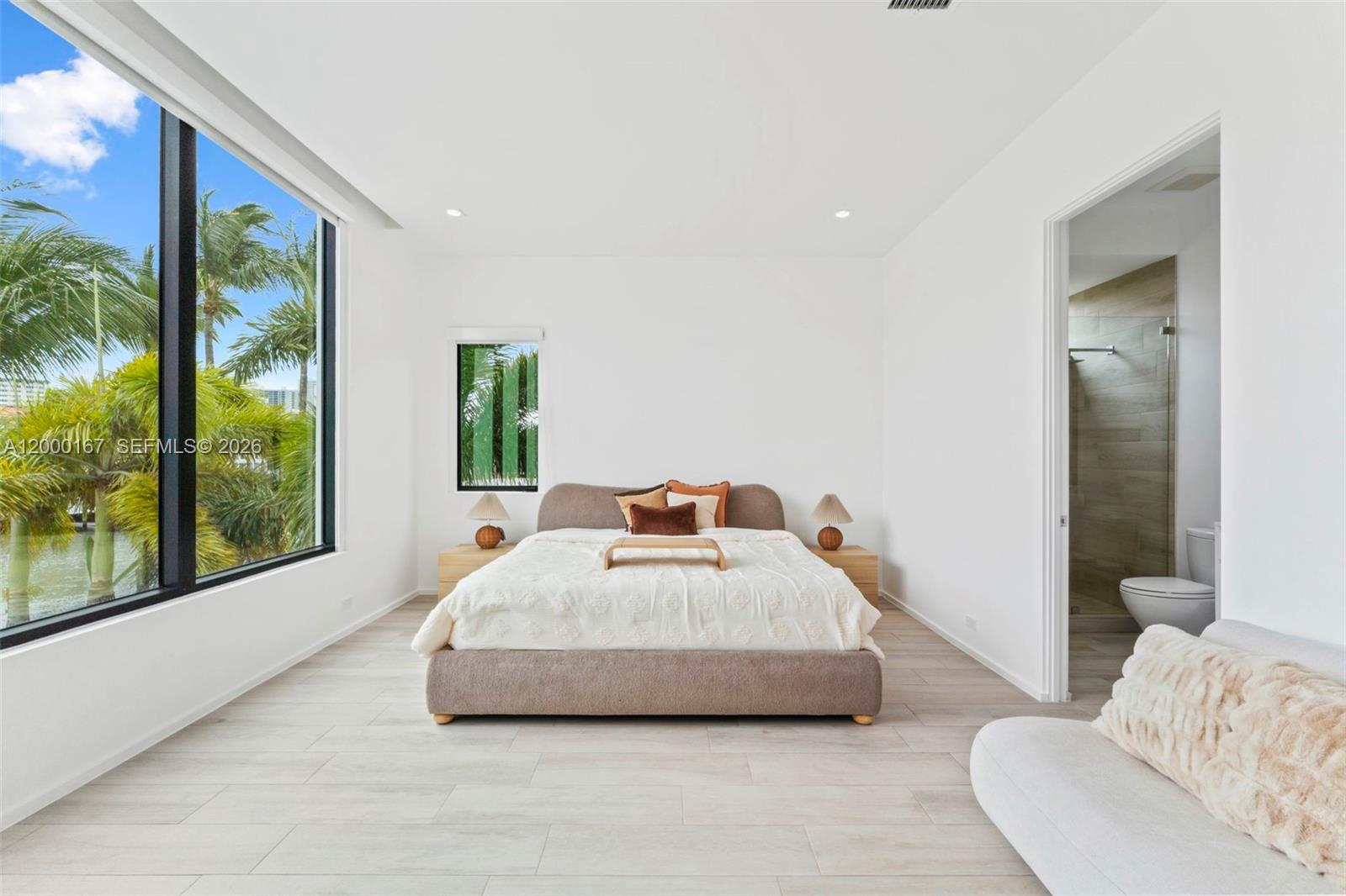 4232 E Tradewinds Ave Lauderdale By The Sea, FL 33308