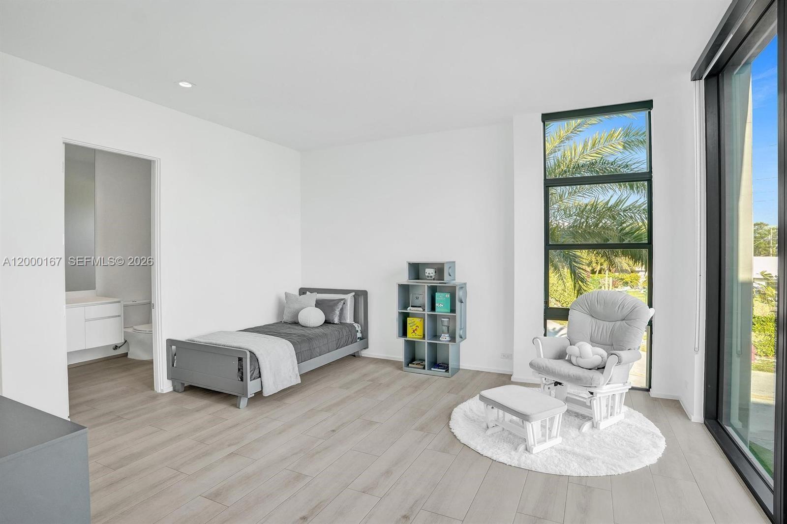 4232 E Tradewinds Ave Lauderdale By The Sea, FL 33308