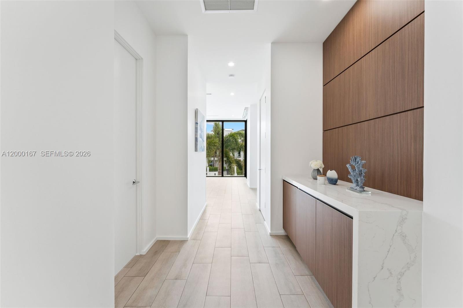 4232 E Tradewinds Ave Lauderdale By The Sea, FL 33308