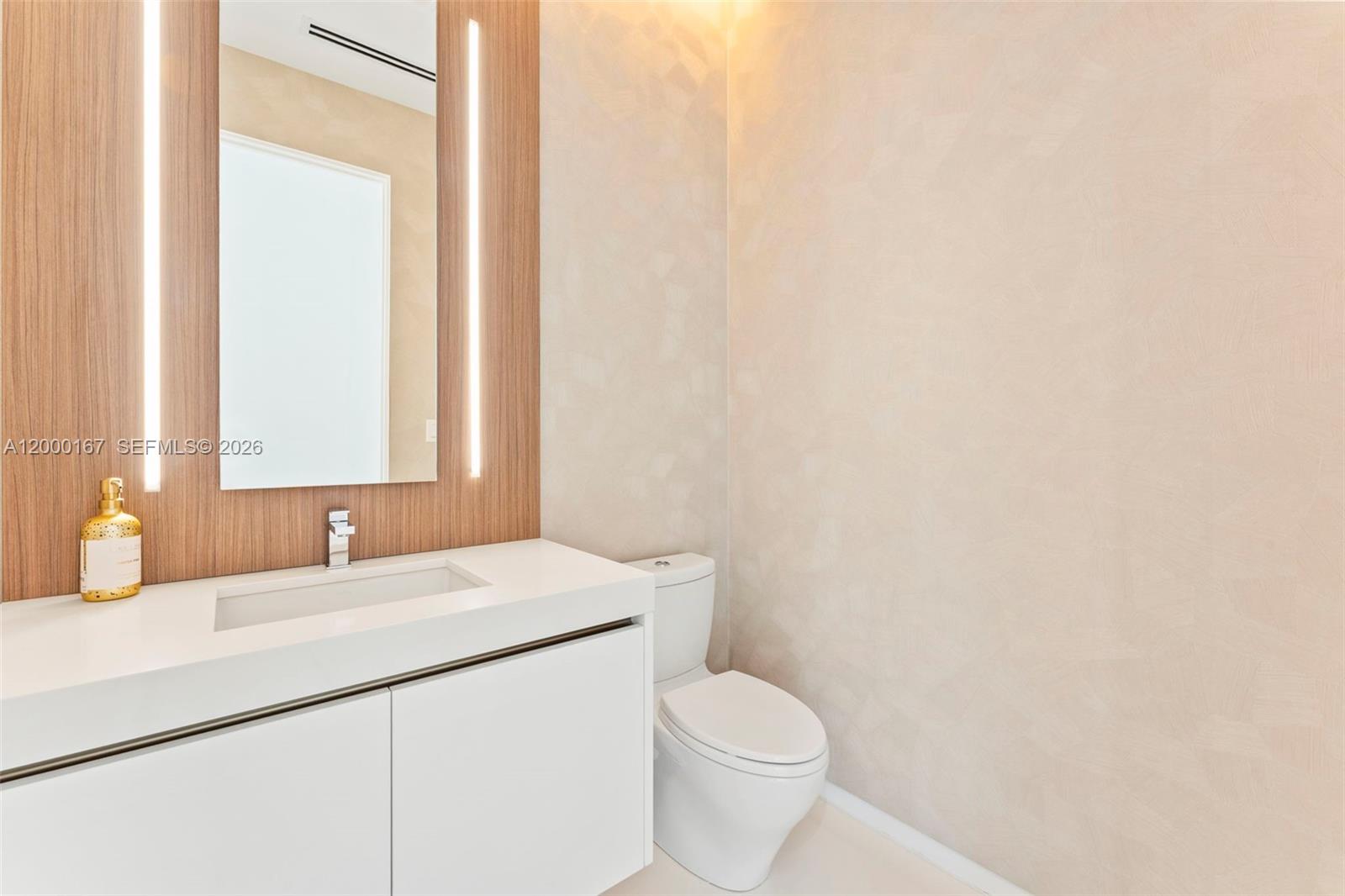 4232 E Tradewinds Ave Lauderdale By The Sea, FL 33308