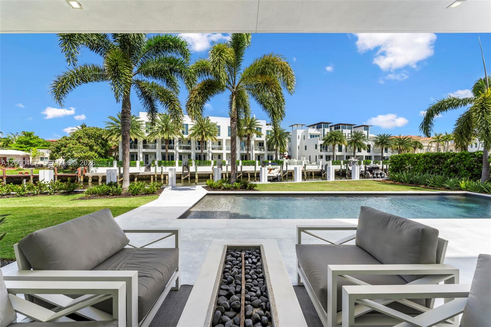 4232 E Tradewinds Ave Lauderdale By The Sea, FL 33308