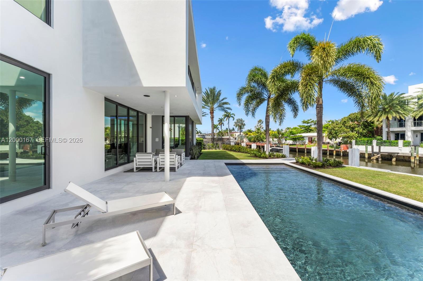 4232 E Tradewinds Ave Lauderdale By The Sea, FL 33308