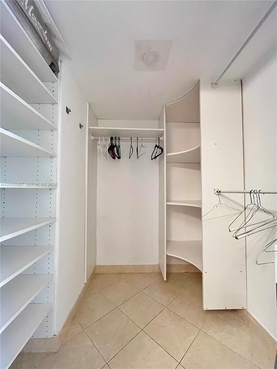 9511 Collins Ave #811 Surfside, FL 33154