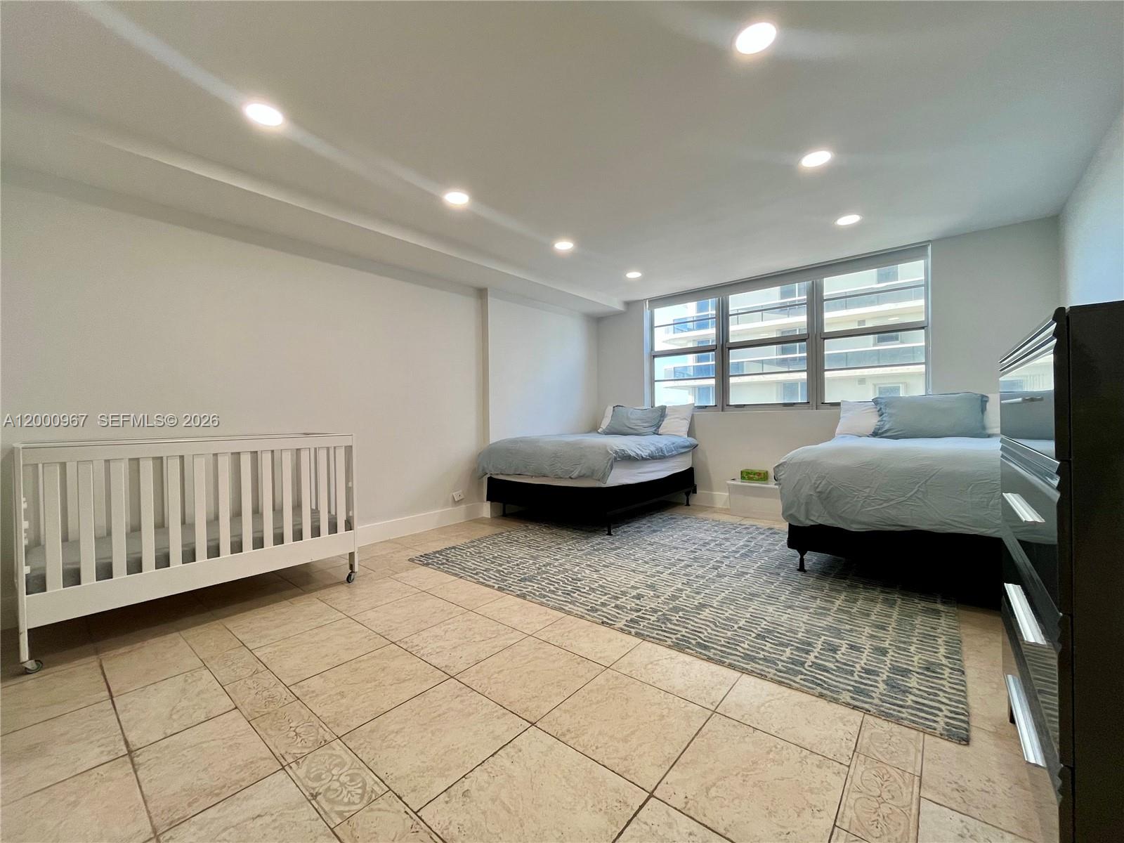 9511 Collins Ave #811 Surfside, FL 33154