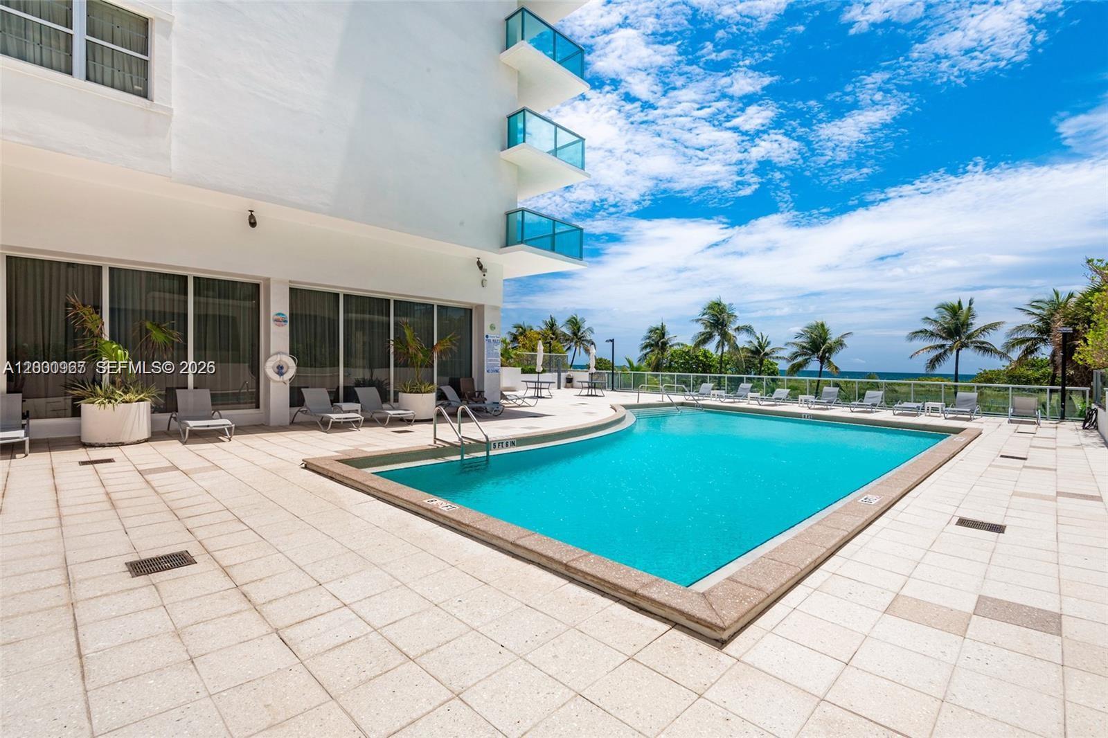 9511 Collins Ave #811 Surfside, FL 33154