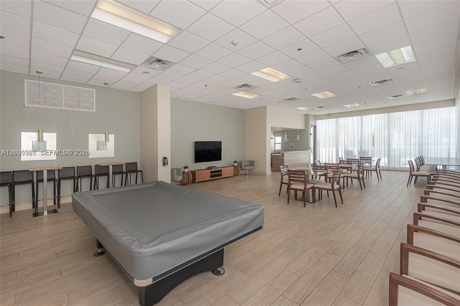 9511 Collins Ave #811 Surfside, FL 33154
