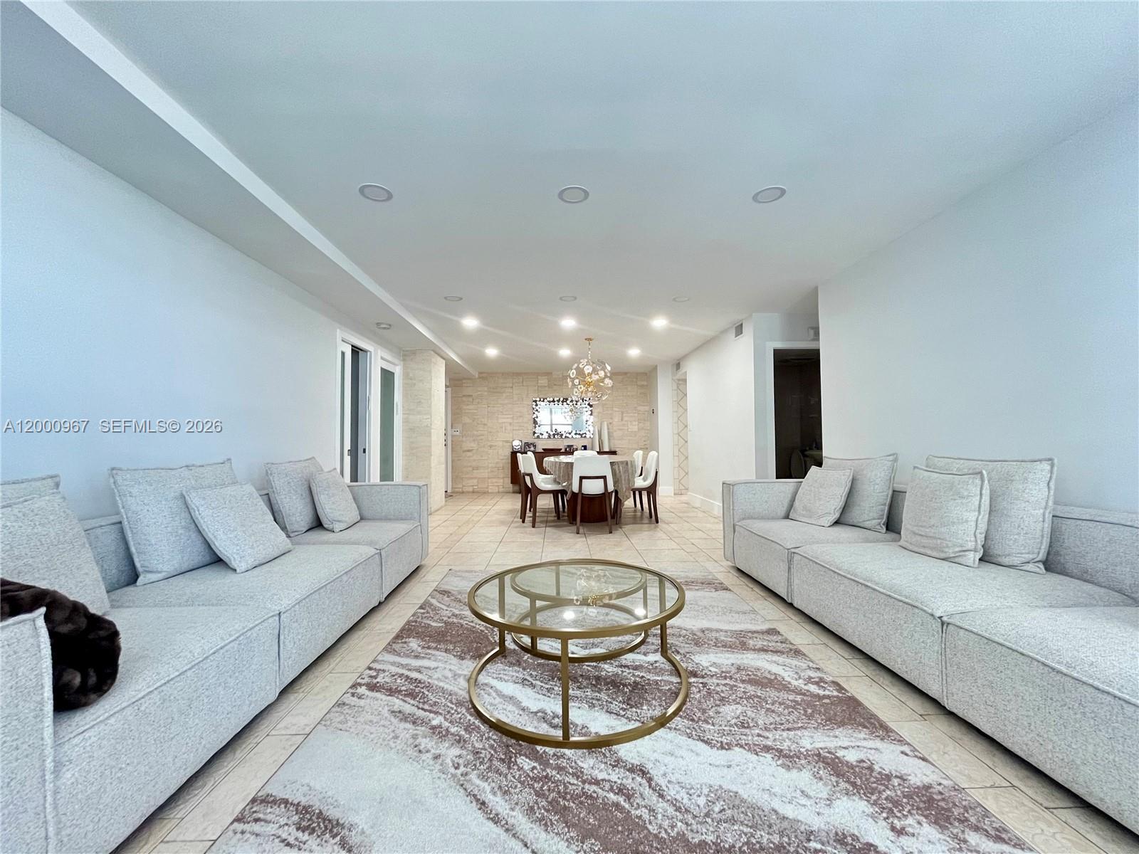 9511 Collins Ave #811 Surfside, FL 33154