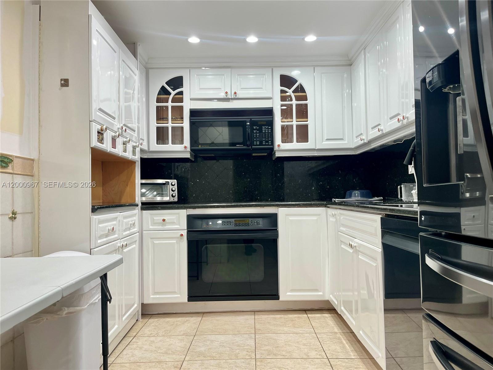 9511 Collins Ave #811 Surfside, FL 33154