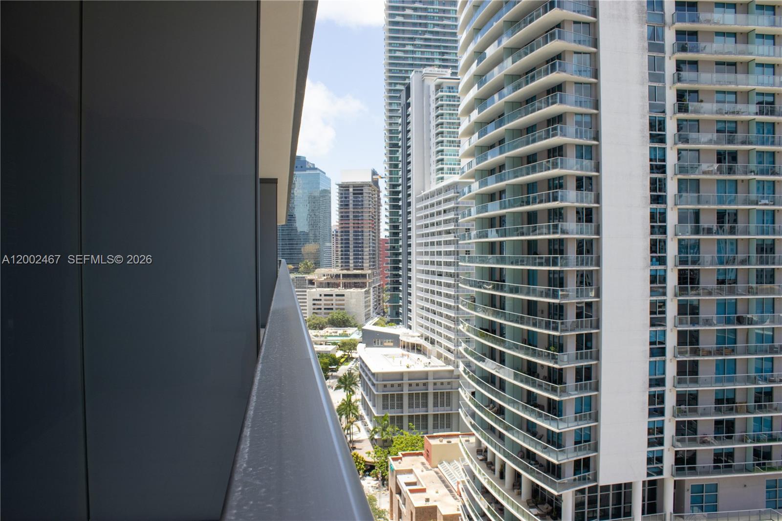 1000 Brickell Plz #1906 Miami, FL 33131