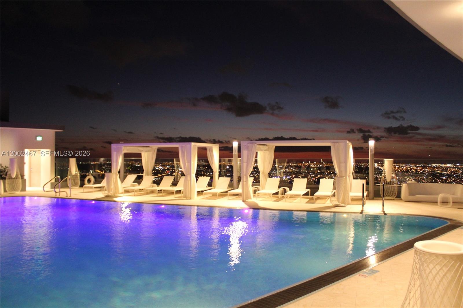 1000 Brickell Plz #1906 Miami, FL 33131