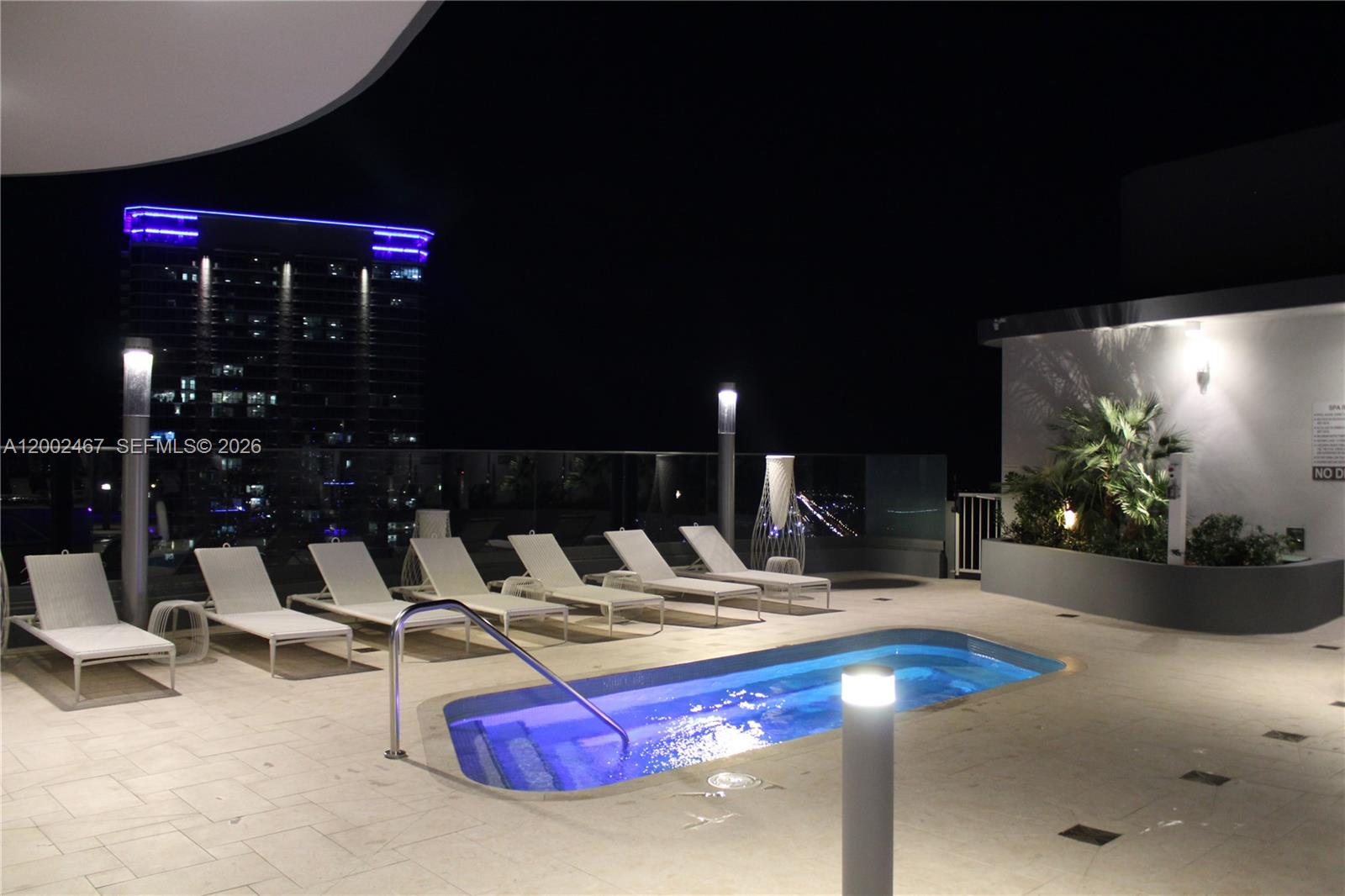 1000 Brickell Plz #1906 Miami, FL 33131