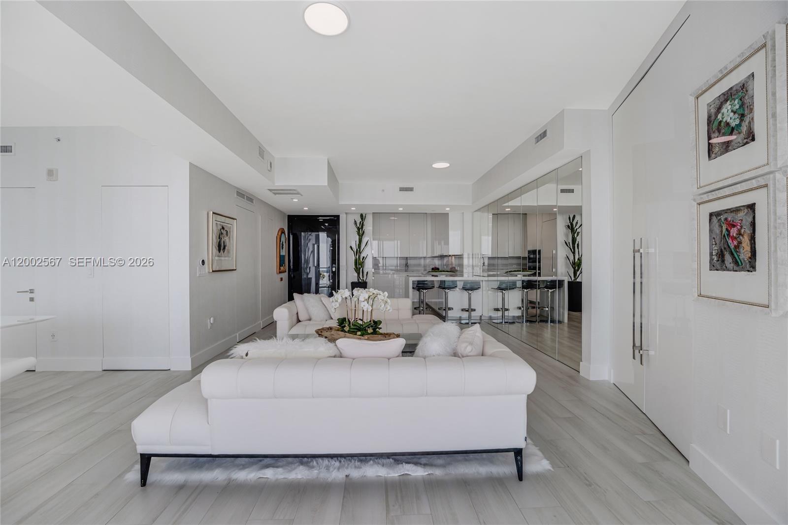 2900 NE 7th Ave #4003 Miami, FL 33137