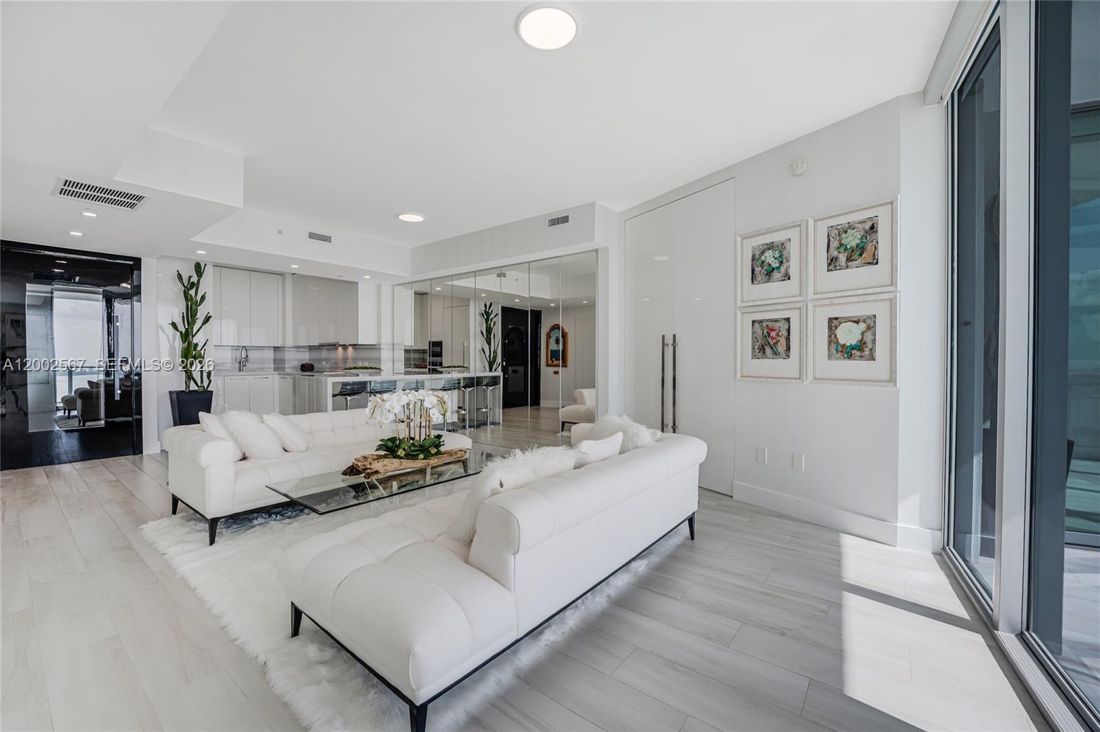 2900 NE 7th Ave #4003 Miami, FL 33137