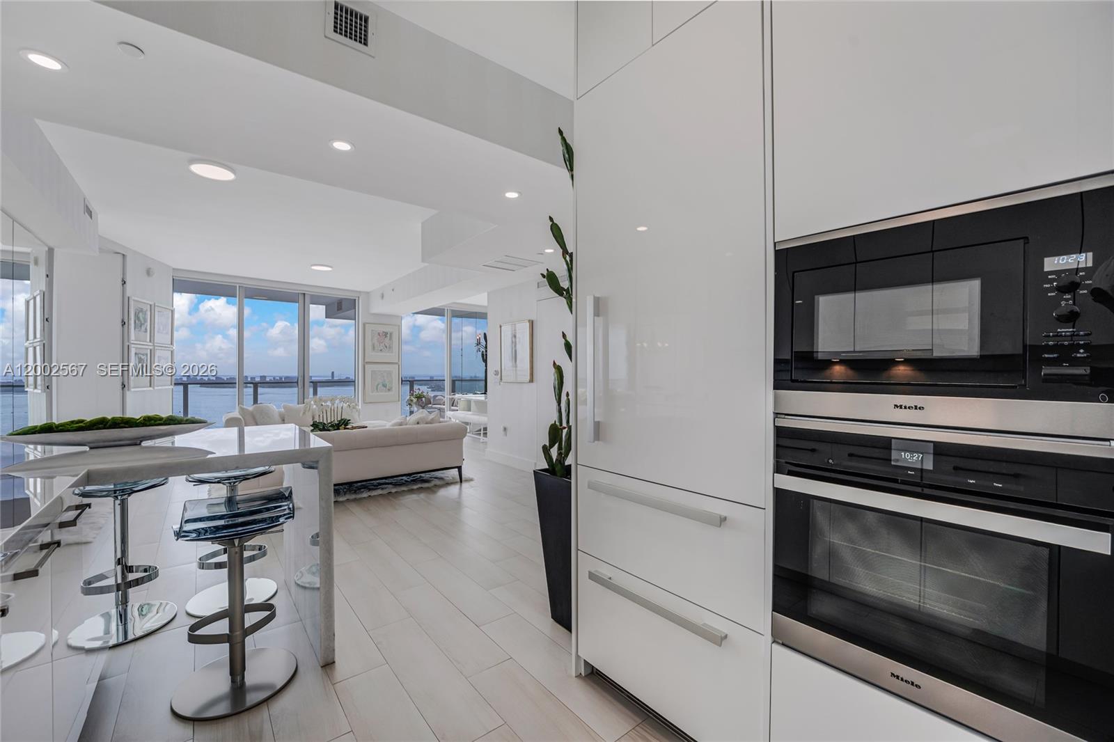 2900 NE 7th Ave #4003 Miami, FL 33137