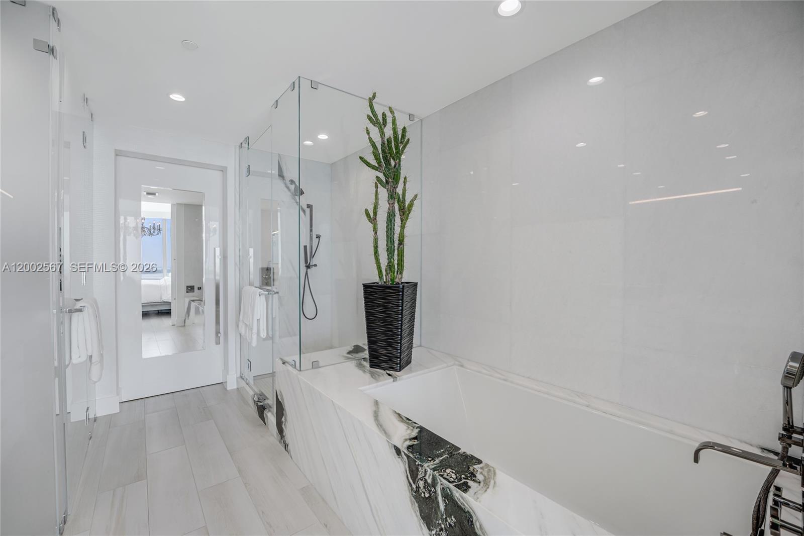 2900 NE 7th Ave #4003 Miami, FL 33137