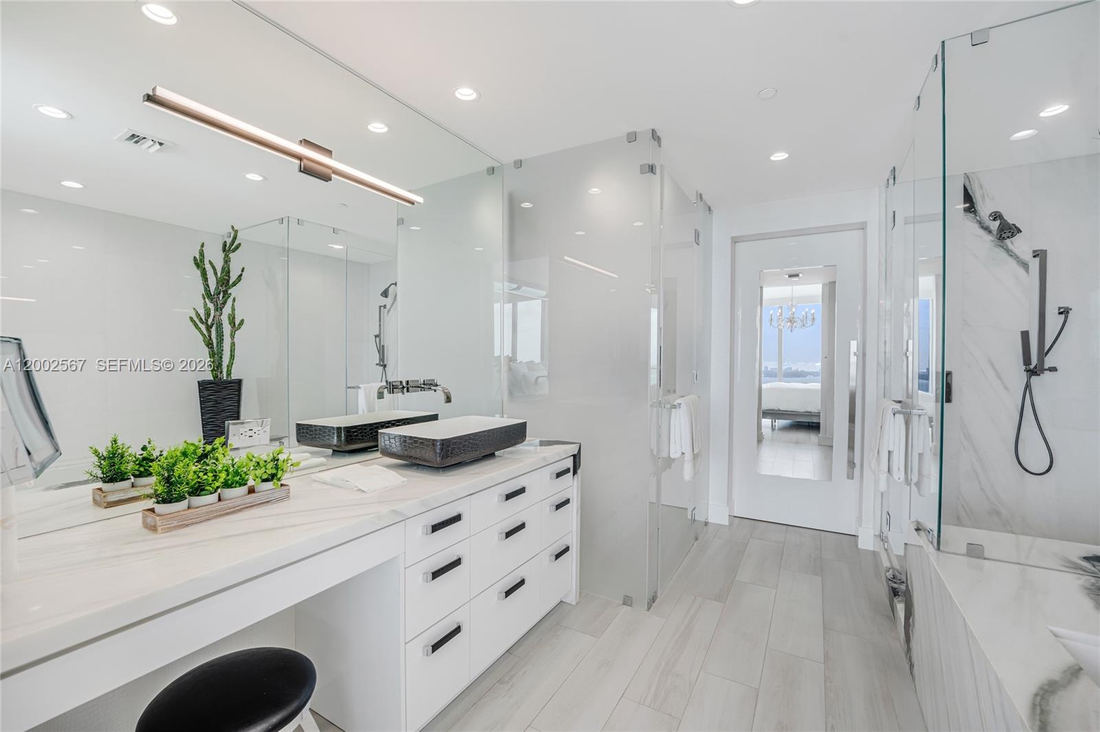 2900 NE 7th Ave #4003 Miami, FL 33137