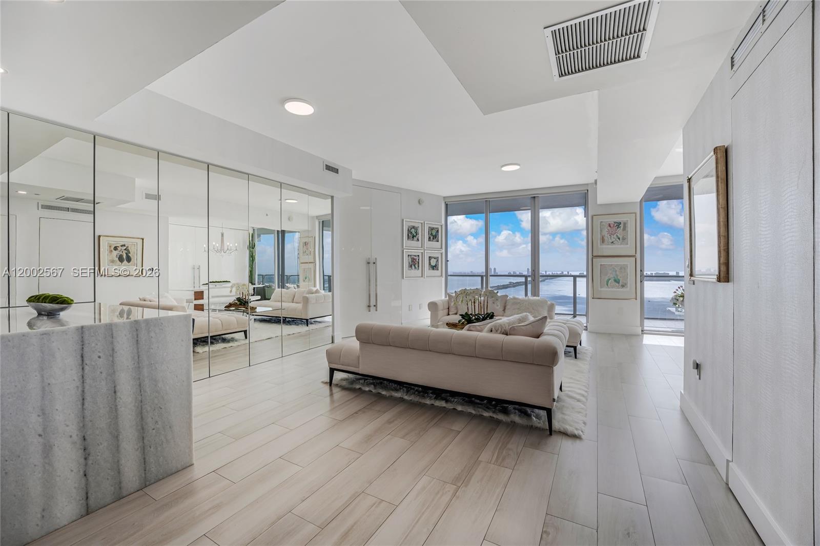 2900 NE 7th Ave #4003 Miami, FL 33137