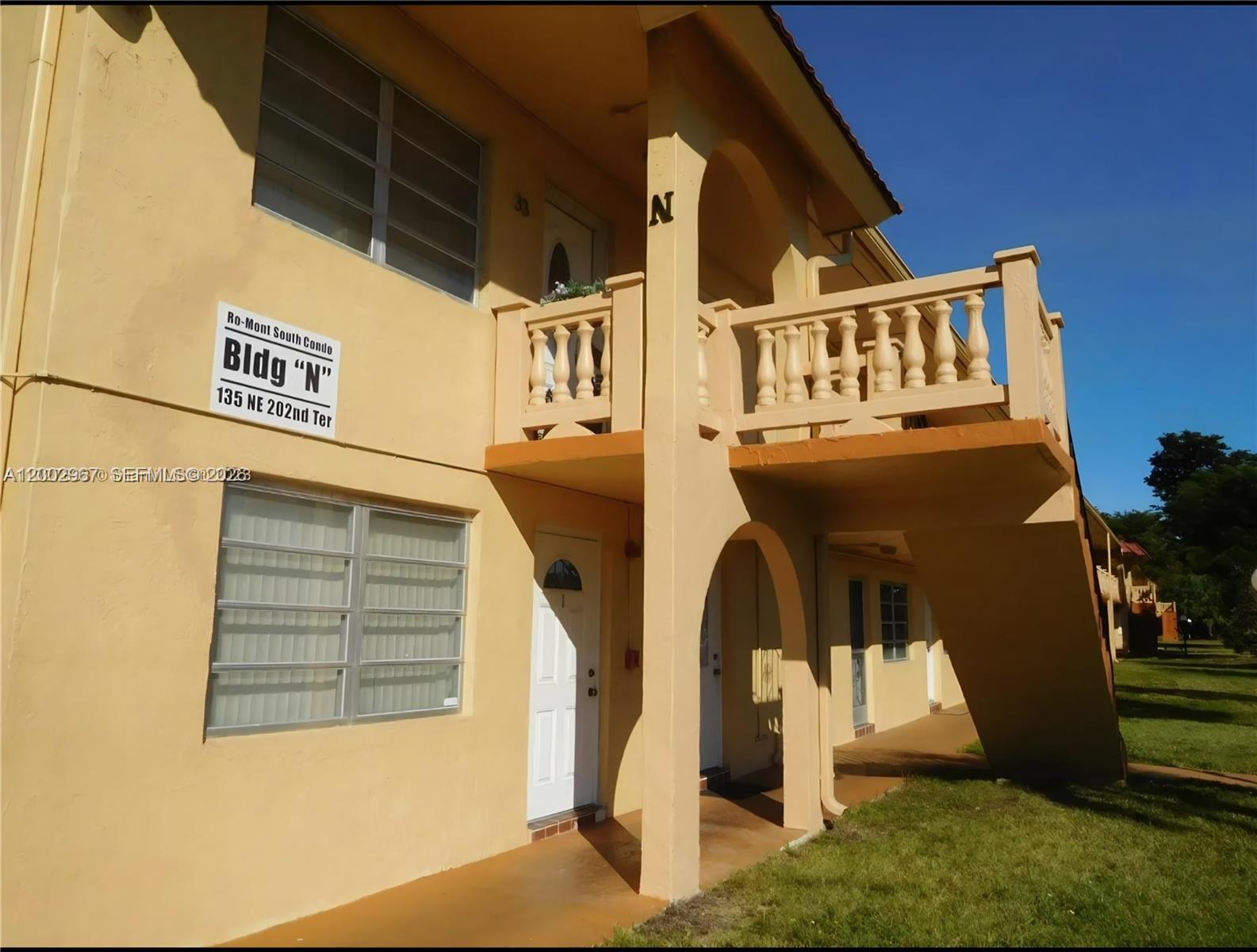 135 NE 202nd Ter #N4