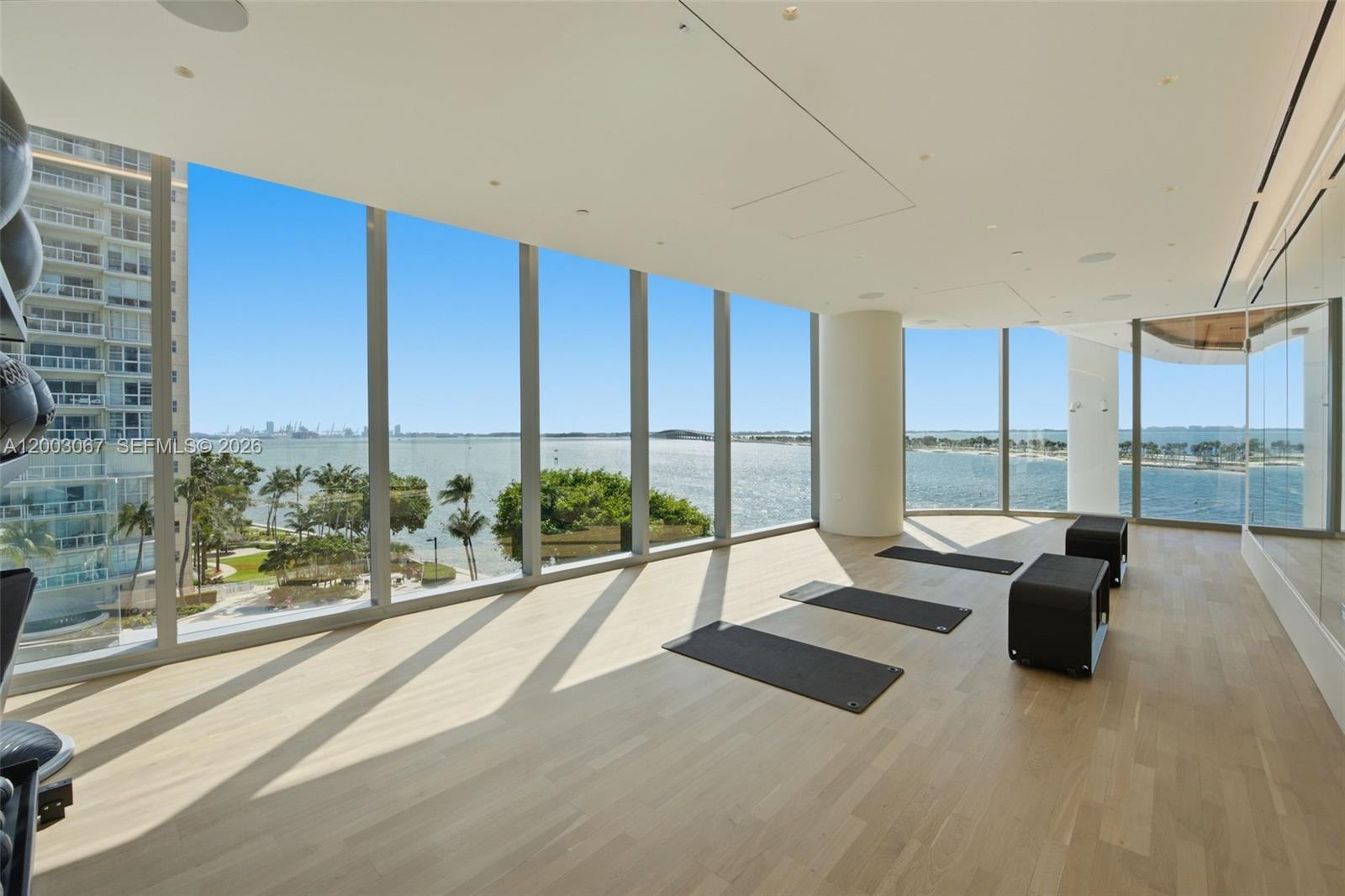 175 SE 25th Rd #3302 Miami, FL 33129