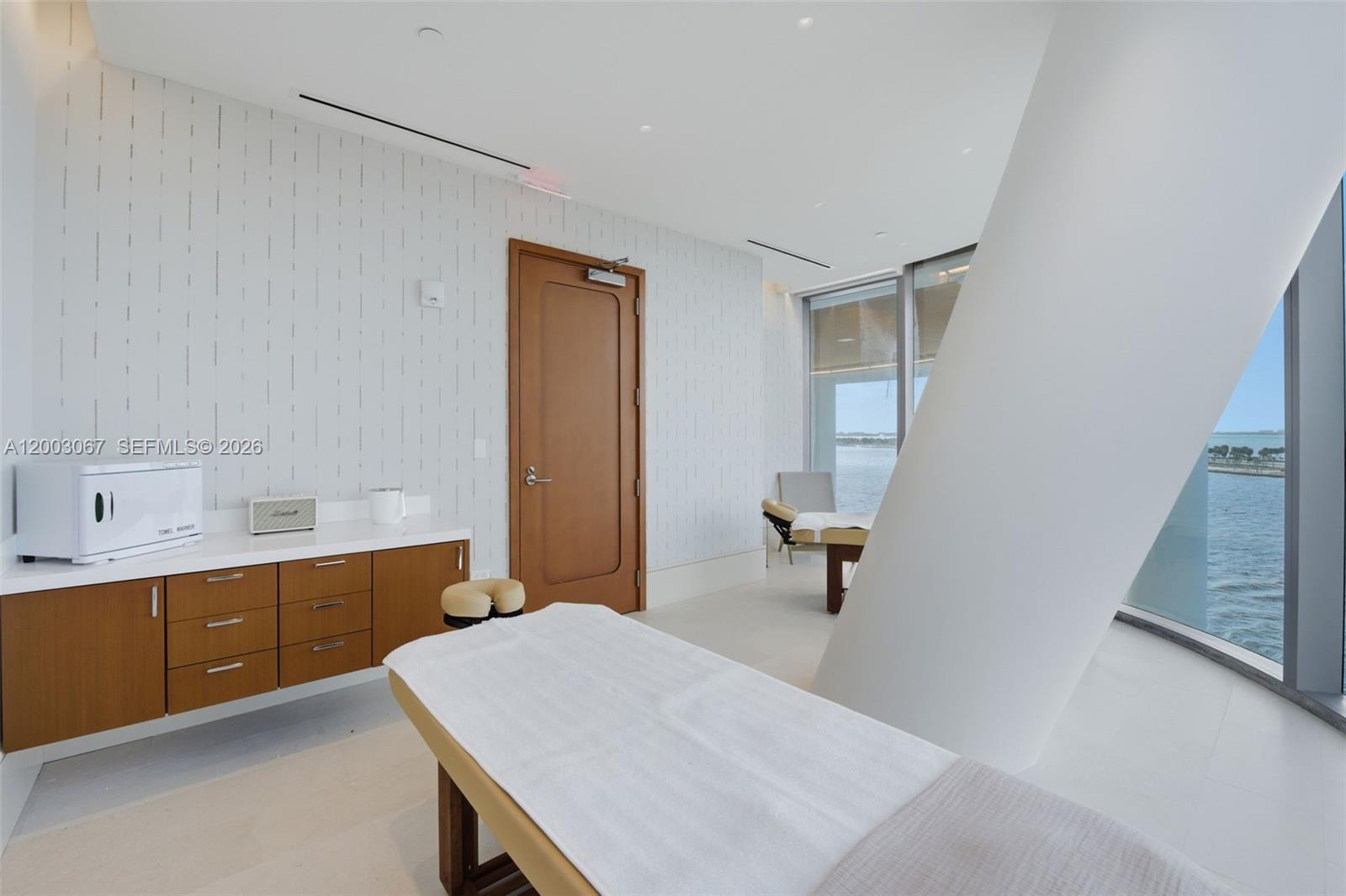 175 SE 25th Rd #3302 Miami, FL 33129