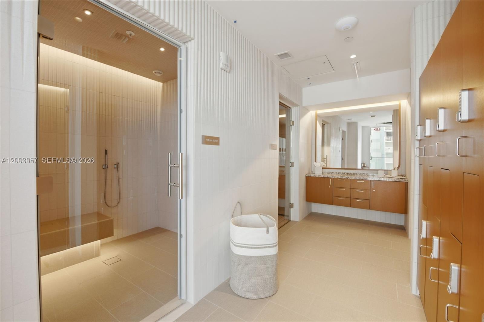 175 SE 25th Rd #3302 Miami, FL 33129