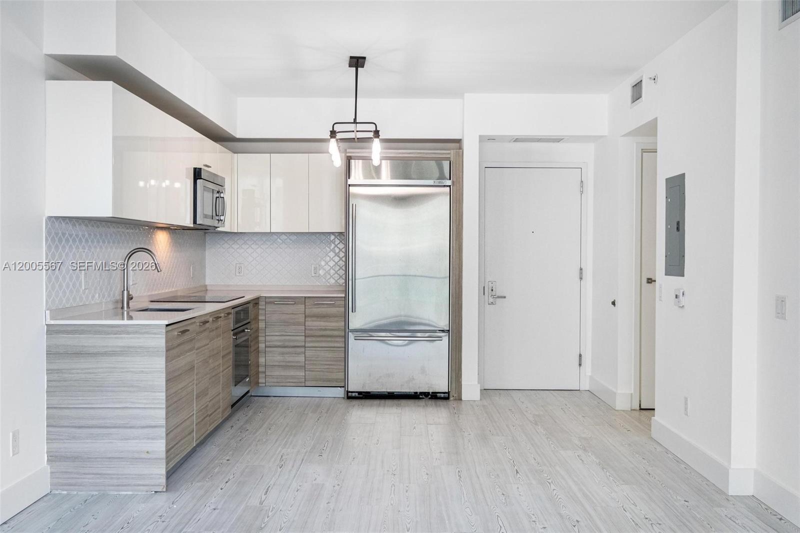 1300 Brickell Bay Dr #704 Miami, FL 33131