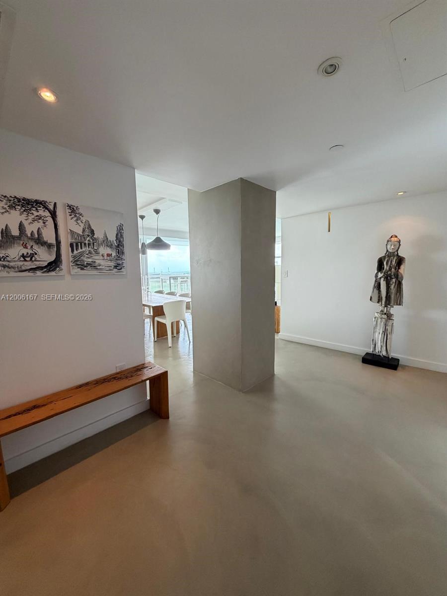 9 Island Ave #2207 Miami Beach, FL 33139