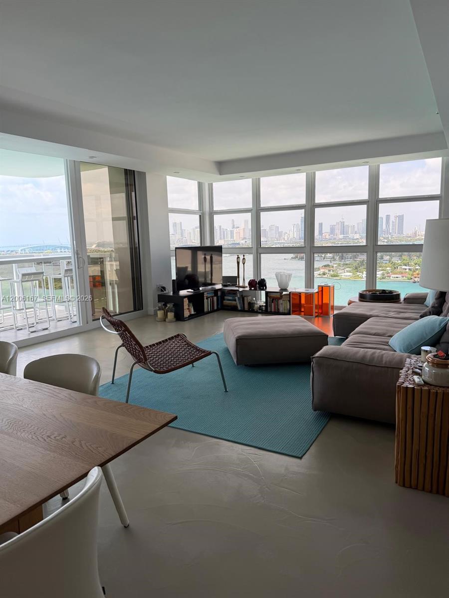 9 Island Ave #2207 Miami Beach, FL 33139