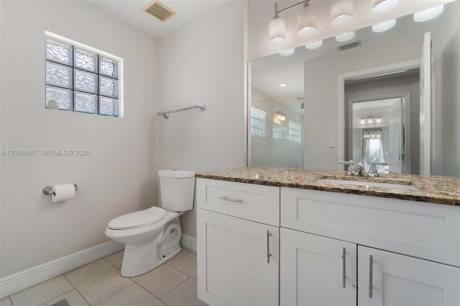 1225 Rosegate Blvd Riviera Beach, FL 33404