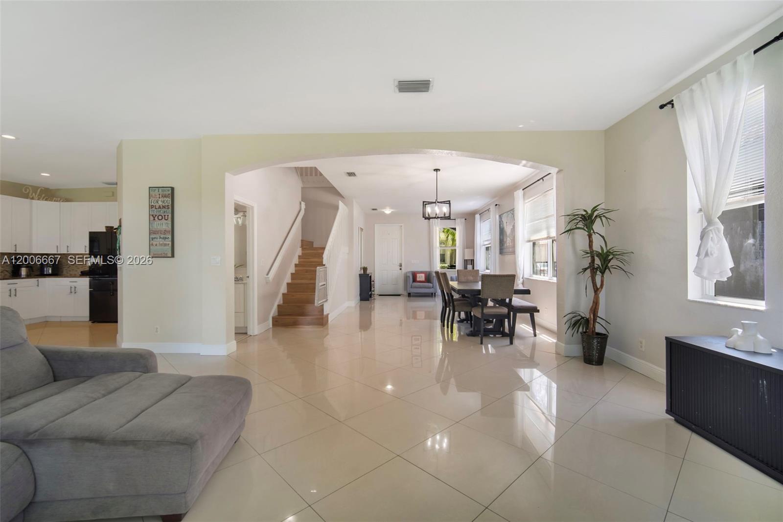 1225 Rosegate Blvd Riviera Beach, FL 33404