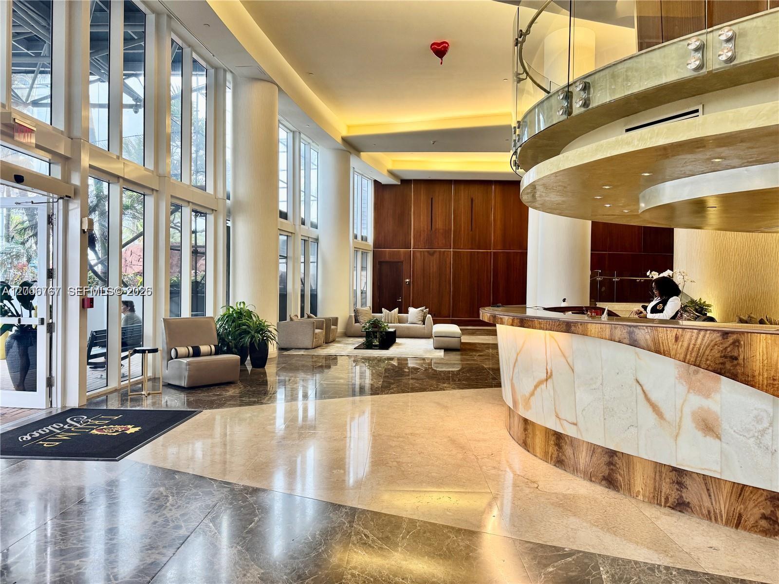 image Trump Palace25