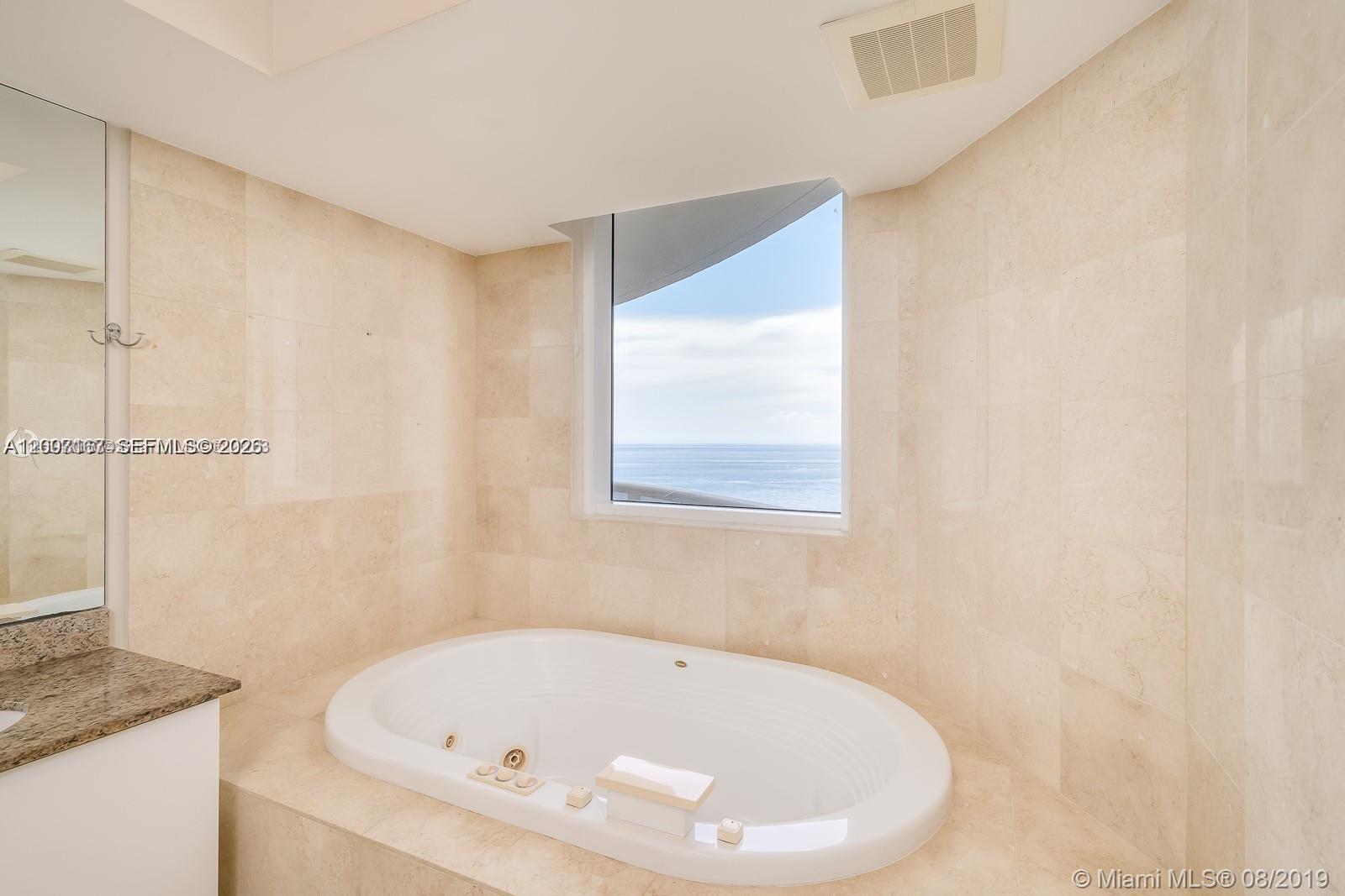 image Ocean Four15