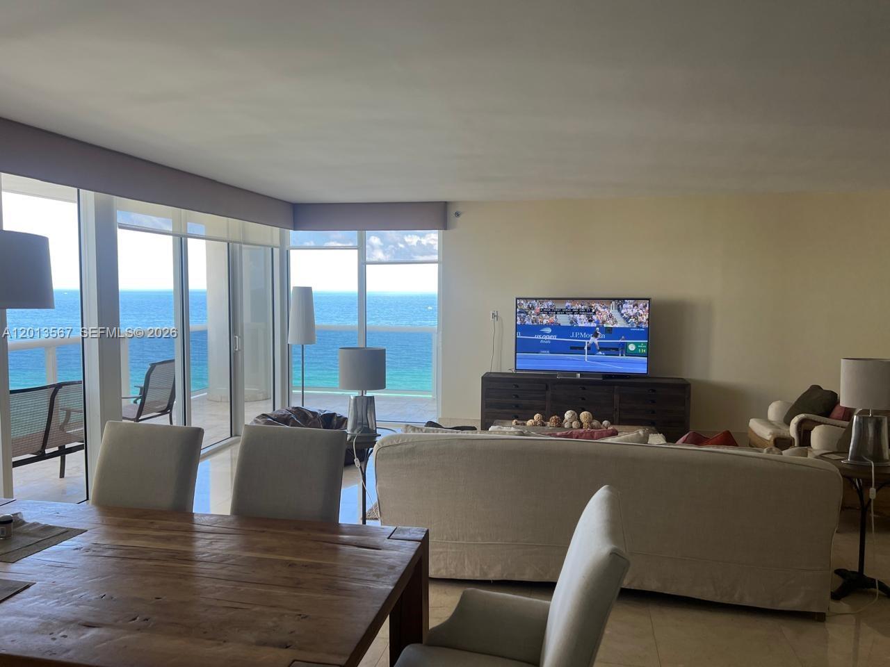 image Beach Club 127