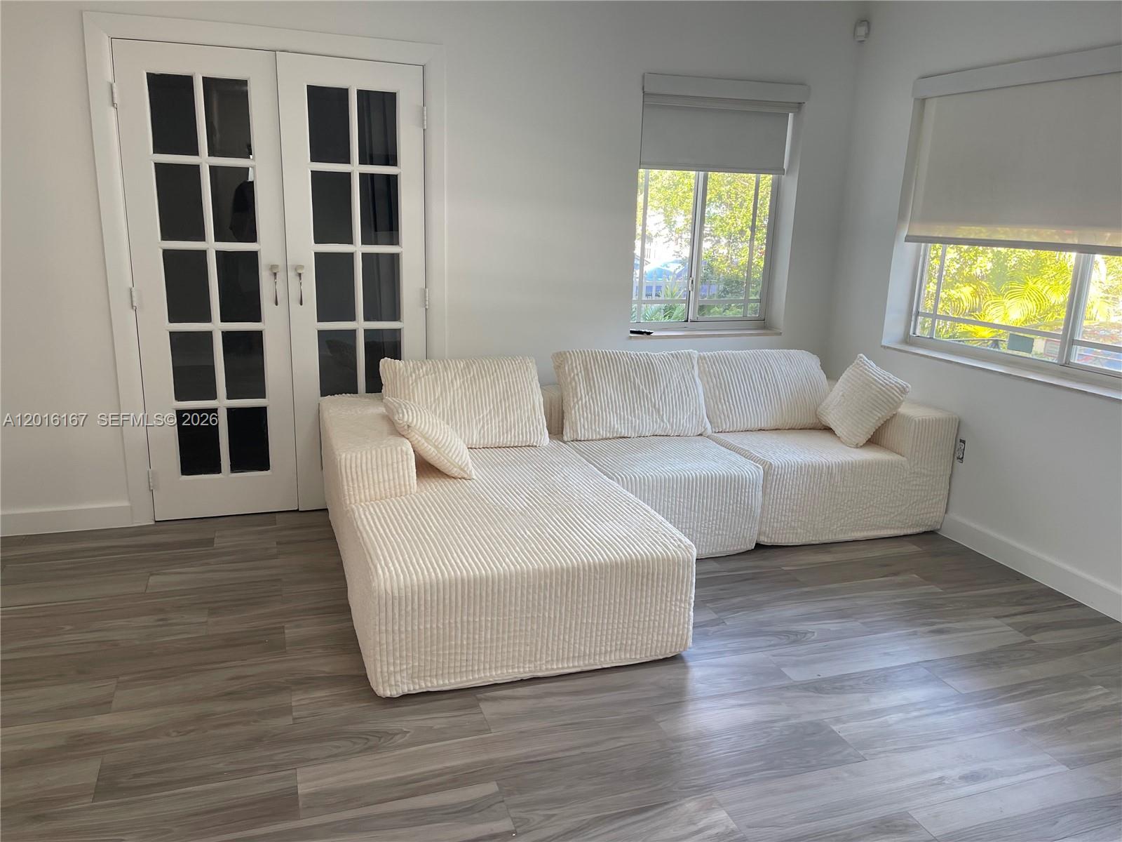 20 NW 45th St