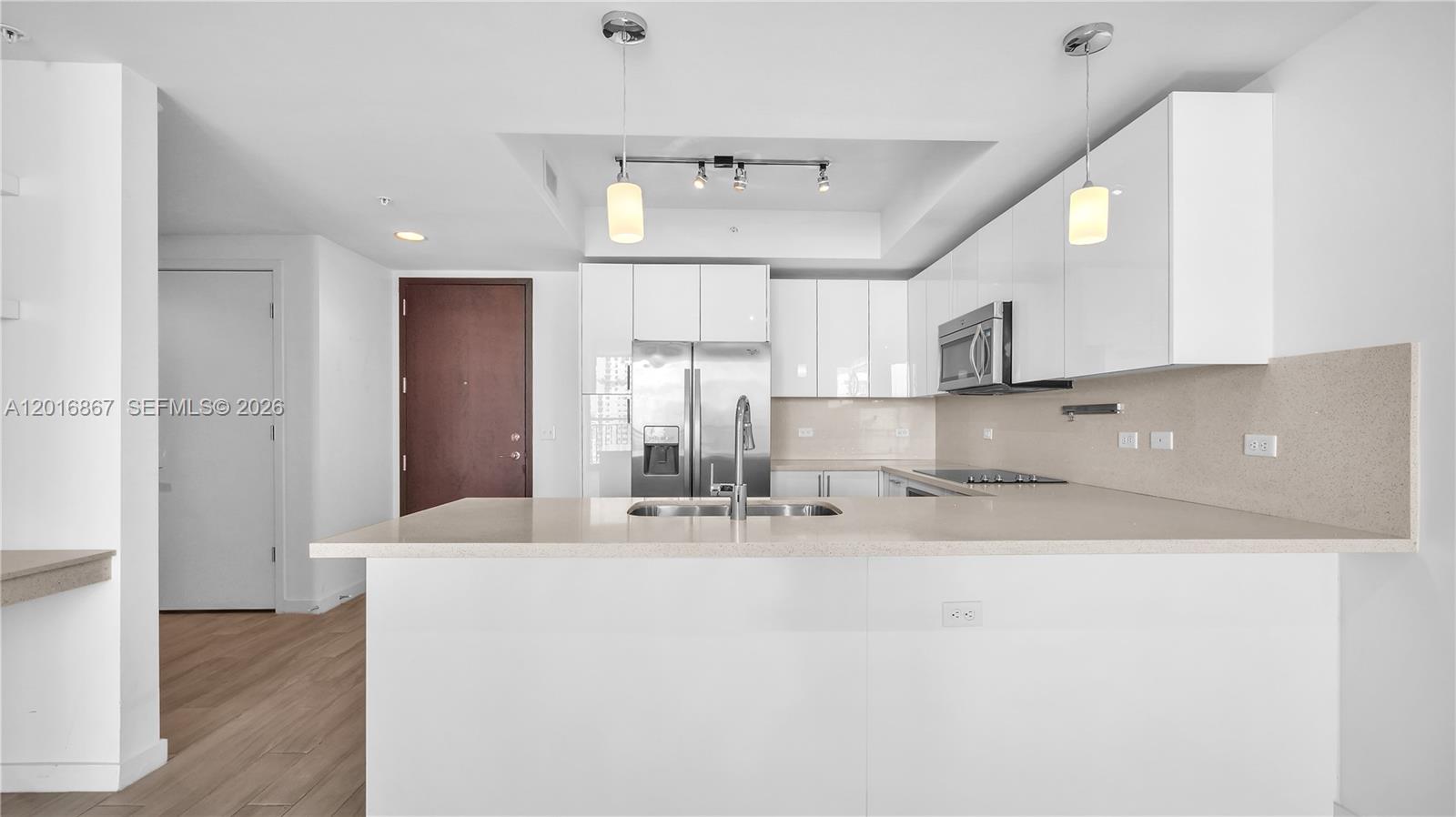 999 SW 1st Ave #2009 Miami, FL 33130