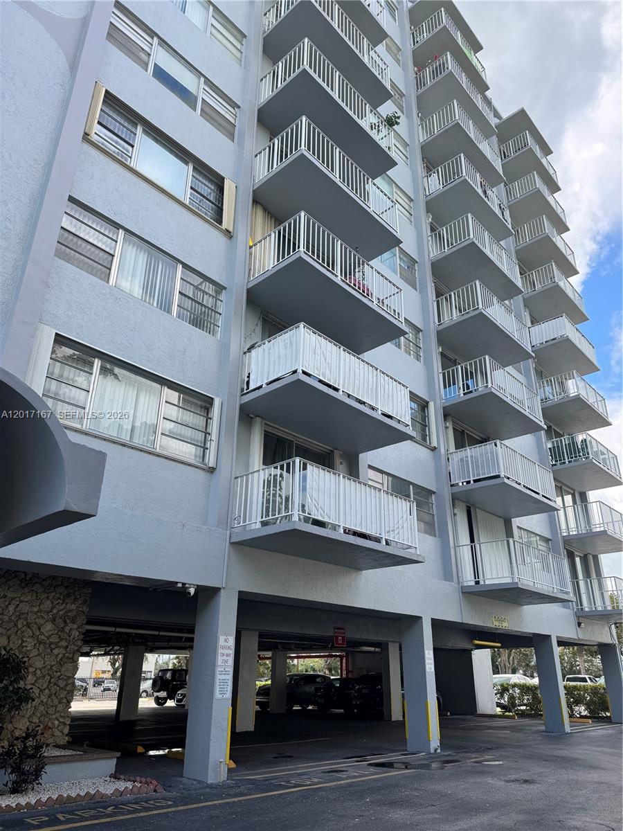 1470 NE 125th Ter #205