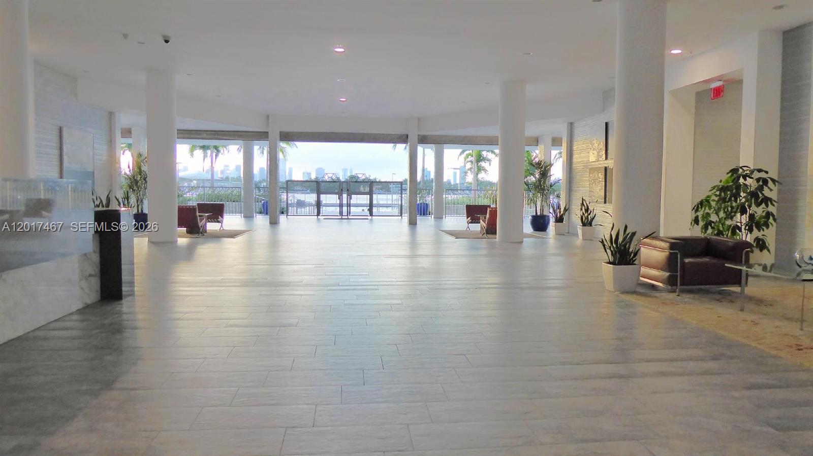 800 West Ave #921